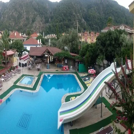 Efem Aparments Hotel Icmeler