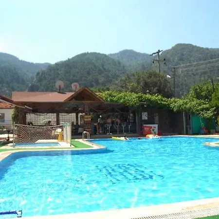 Отель Efem Aparments *